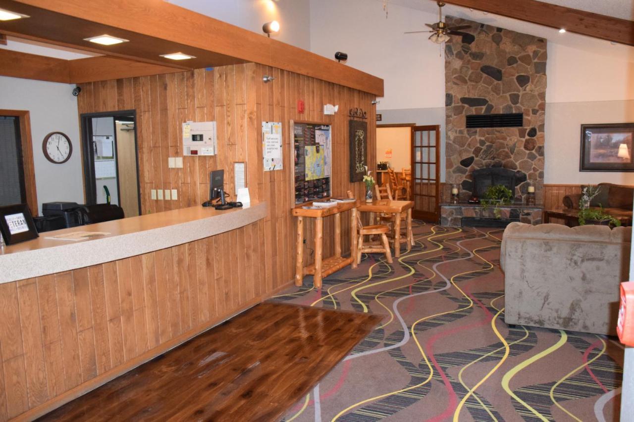 Walker Hotel Экстерьер фото